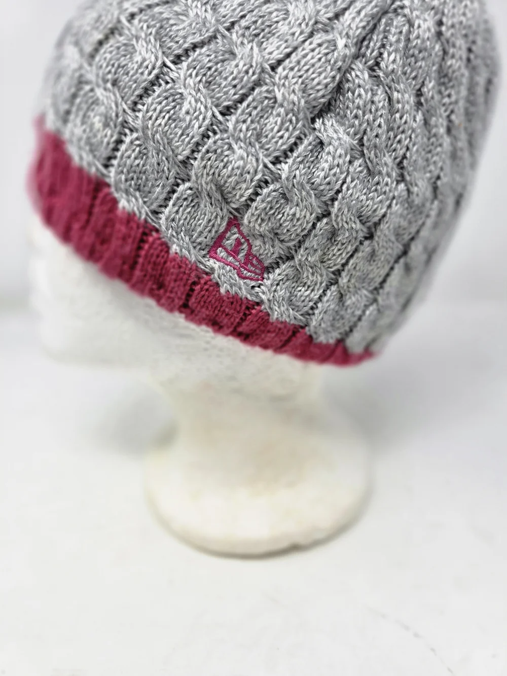 New Era Chicago Bears Beanie Knit Hat Womens Pink Ribbon Breast Cancer NFL